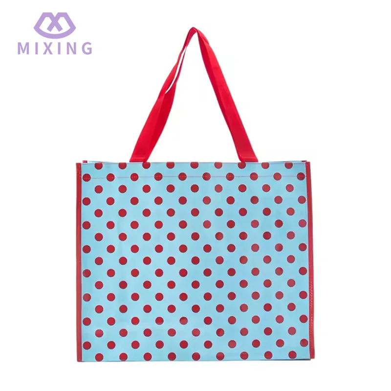 로고가 있는 PP 짠 가방